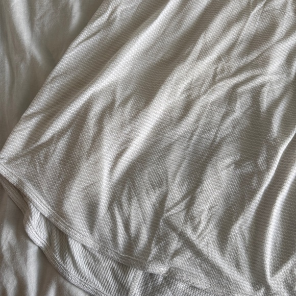 95 🆕🤍 Lululemon Essential Tank - White Herringbone - Picture 7 of 12